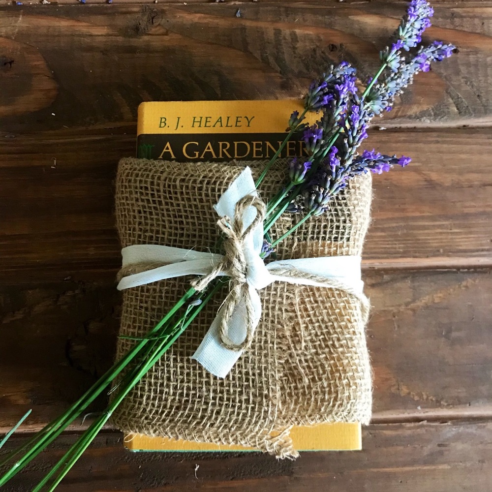 Vintage Hardback Book Plant Name Guide